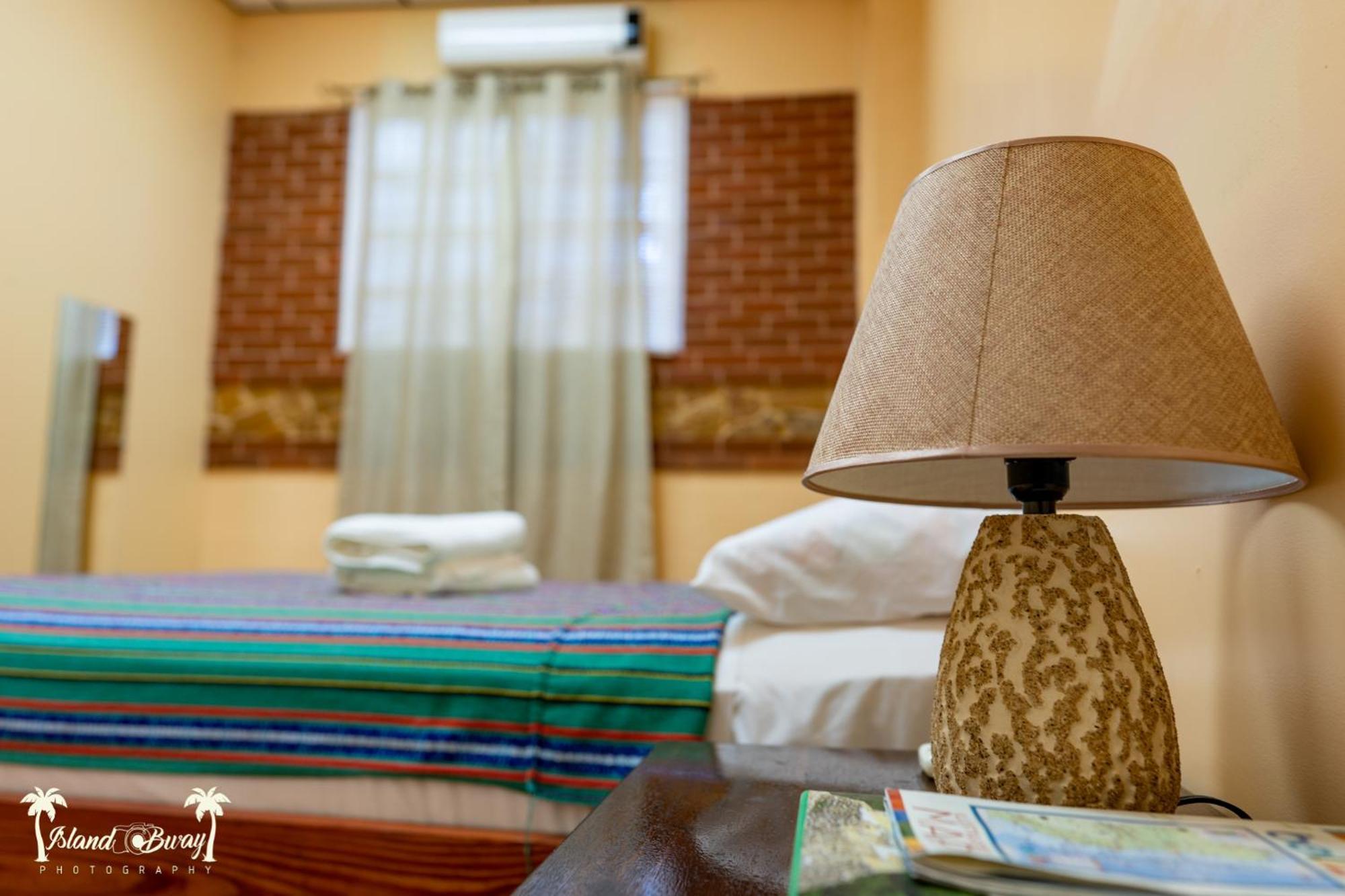 Yellow Belly Backpackers San Ignacio Zimmer foto